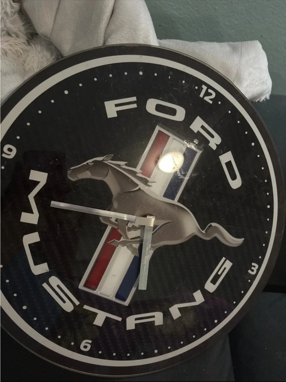Ford Mustang Wall Clock glass not working just decoration